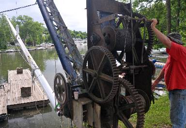 Pulling the mast