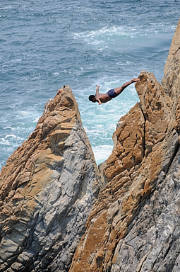 Cliff Divers