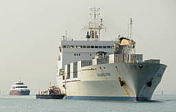 Ecuador Star and Discovery cruise ship