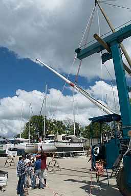 Pulling the mast