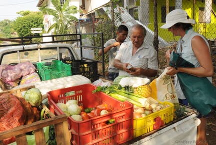 Fruit shopping in Santa Catalina