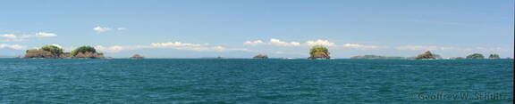 Rocky islets at Isla Parida